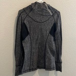 Black space dye lululemon running hoody. Size 6.